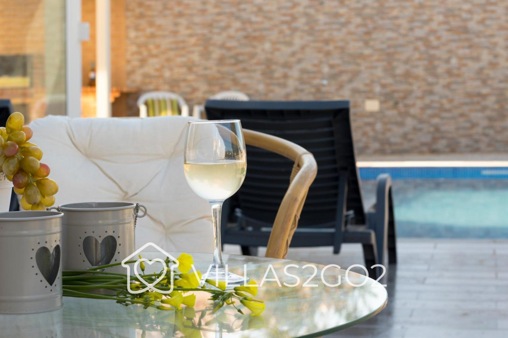 Grace - 5 Bedroom With Swimming Pool *