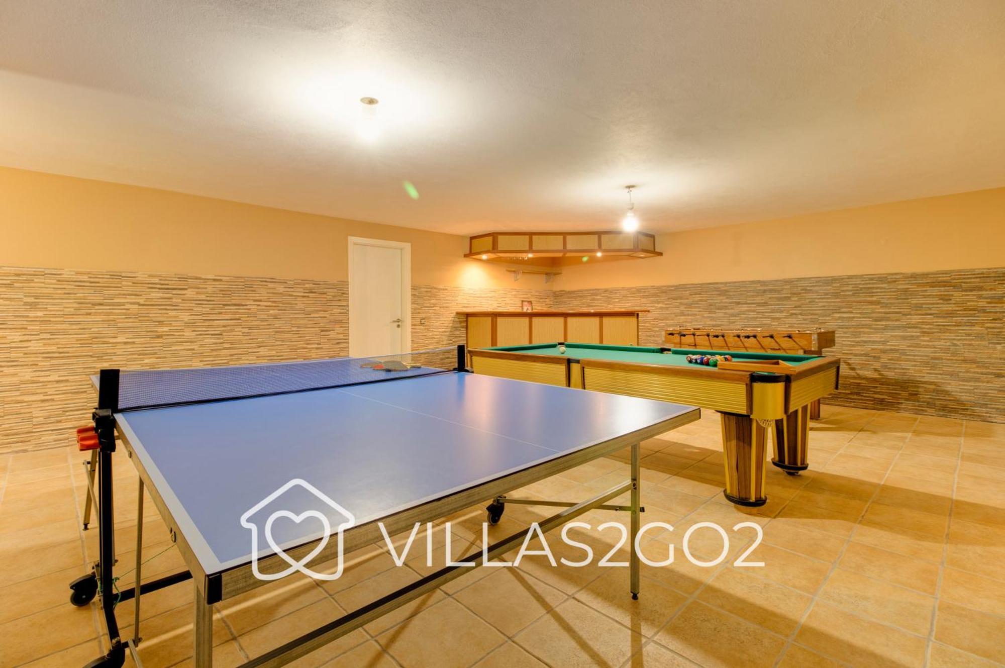 Grace - 5 Bedroom With Swimming Pool *